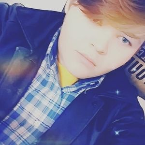 Meet your Posher, Zachary